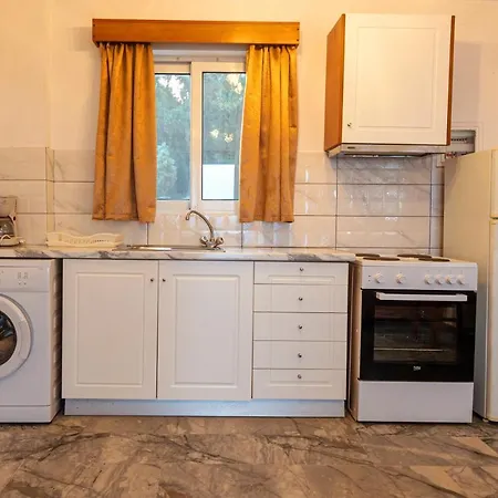 Seaheaven B2 - Beachfront Nest Memi, *