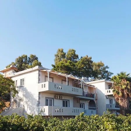 Seaheaven B2 - Beachfront Nest Memi, Koroni (Messinia)