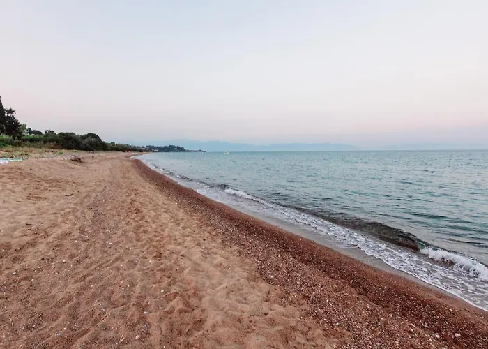 Casa de Férias Seaheaven B2 - Beachfront Nest Memi, Koroni (Messinia)