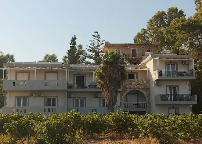 Seaheaven B2 - Beachfront Nest Memi, Koroni (Messinia)