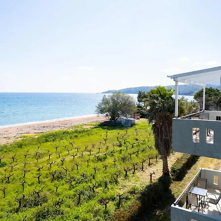 Apartment Beachfront Nest Memi, - Seaheaven - B2 *