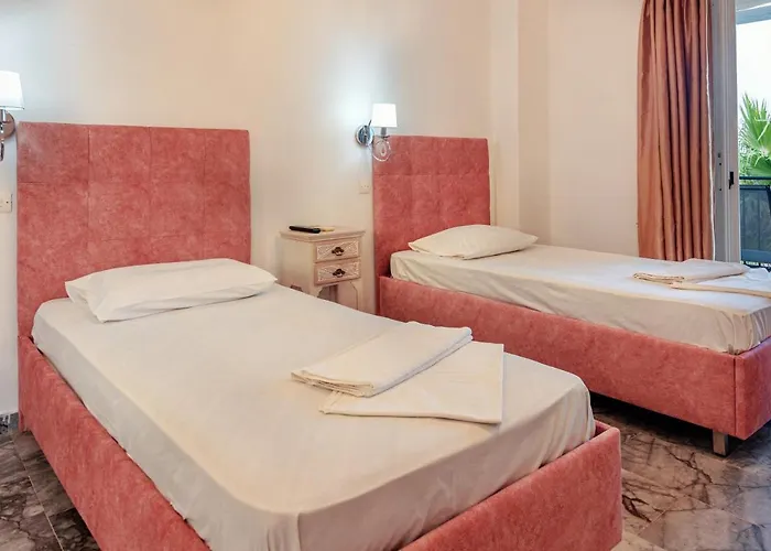 Seaheaven B2 - Beachfront Nest Memi, 펜션