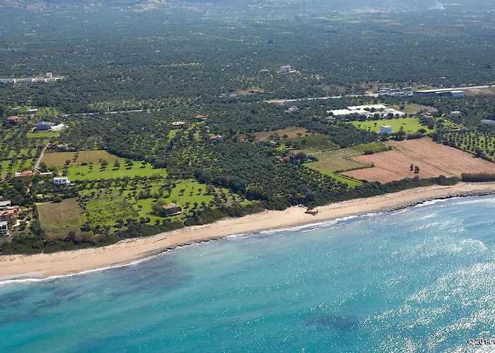 Seaheaven B2 - Beachfront Nest Memi,